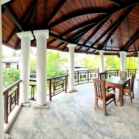 Golden Relax Villa With Pool, Restaurant & European Service Eramudugaha Exterior photo
