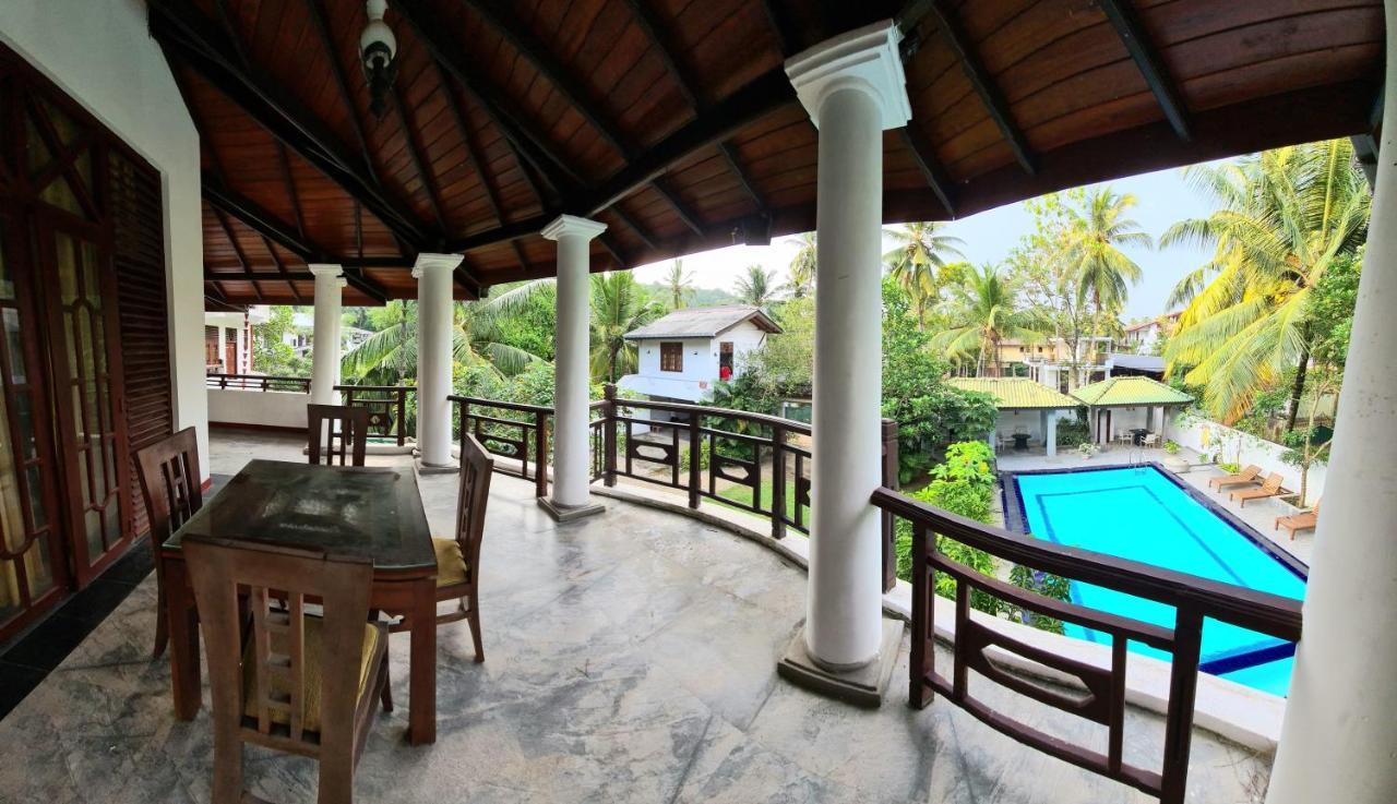 Golden Relax Villa With Pool, Restaurant & European Service Eramudugaha Exterior photo
