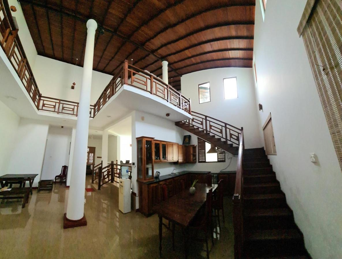 Golden Relax Villa With Pool, Restaurant & European Service Eramudugaha Exterior photo